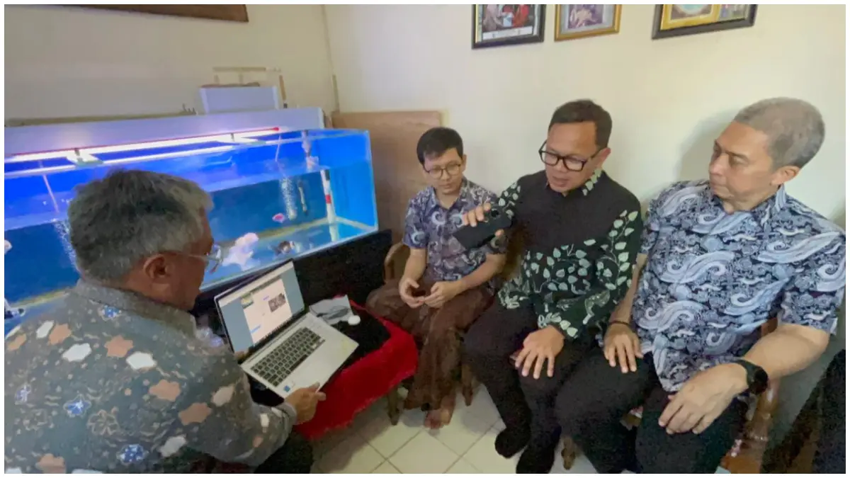 Wakil Menteri Dalam Negeri dan Wali Kota Bogor saat mengecek pelaksanaan WFH di rumah ASN (Fauzan/Radar Bogor)