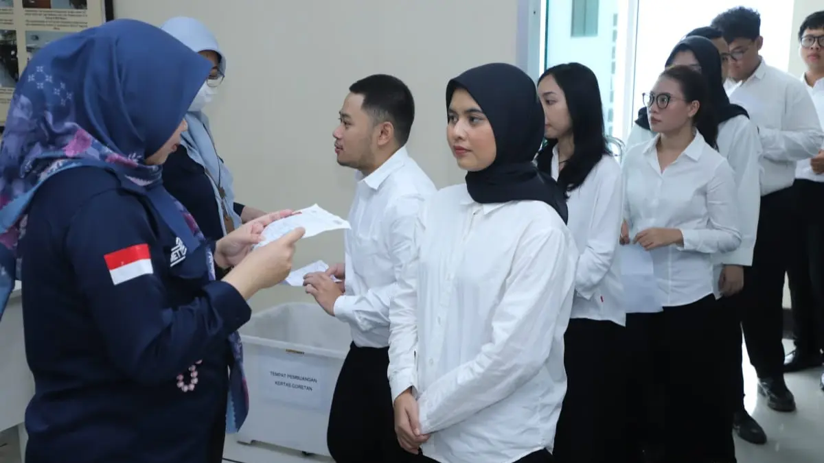 Ilustrasi pengecekan data sebelum peserta memasuki ruangan ujian CPNS 2026. (Foto: menpan.go.id)