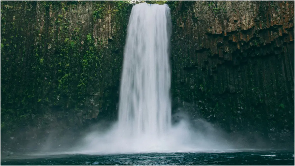 Ilustrasi Wisata Curug Bogor