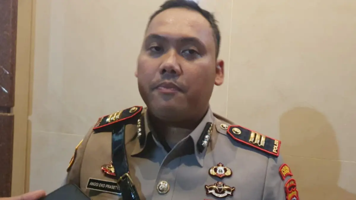 Kasat Reskrim Polres Bogor AKP Anggi Eko Prasetyo saat menyampaikan keterangan soal penyelidikan kasus jual beli jabatan di Pemkab Bogor. (Foto : Billy/Radar Bogor)