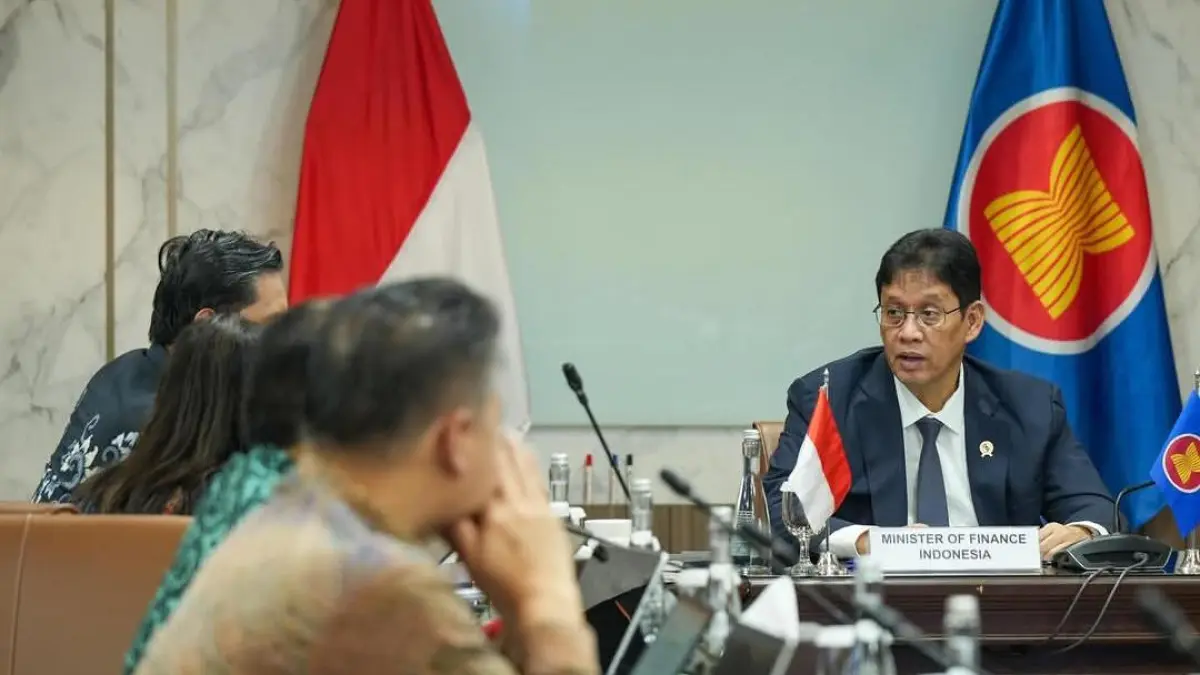 Menteri Keuangan Purbaya mengikuti pertemuan Menteri Keuangan ASEAN secara daring yang membahas penguatan kerja sama keuangan kawasan. (Foto : Instagram @menkeuri)
