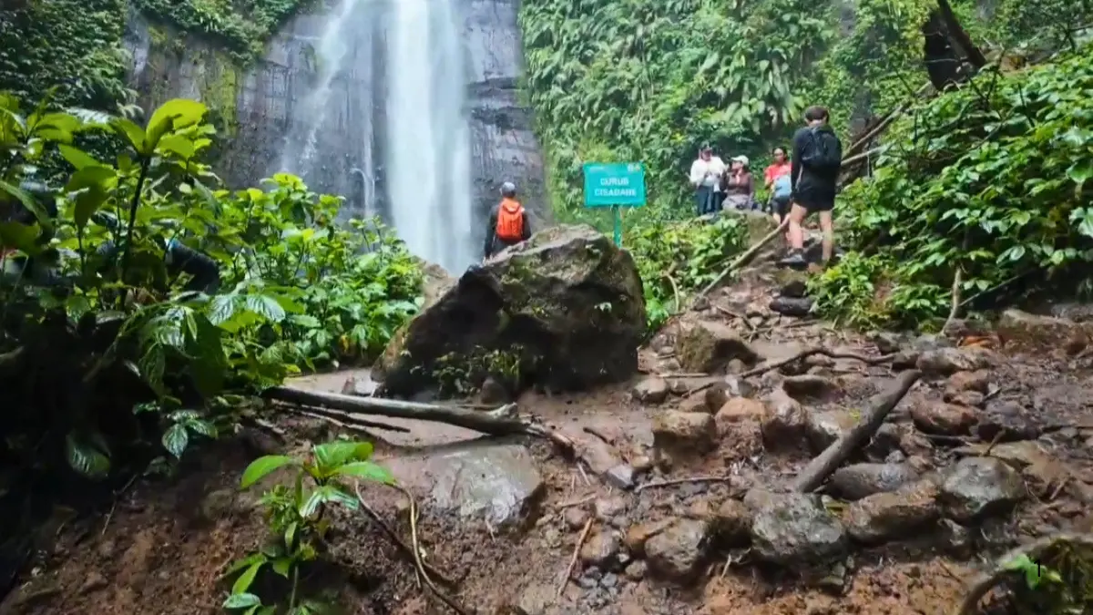 Curug Cisadane Bogor (Foto: Tangkapan Layar YouTube Jang Iki Vlog)