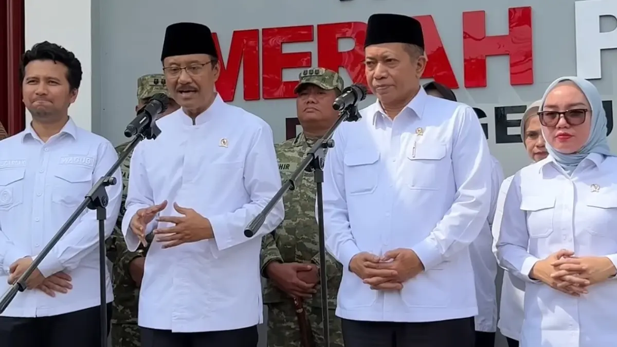 Gus Ipul Resmikan Koperasi Desa Merah Putih dan Dorong KPM Bansos Bergabung dan Bekerja untuk Tingkatkan Ekonomi Keluarga. (Foto: YouTube Kemensos RI)