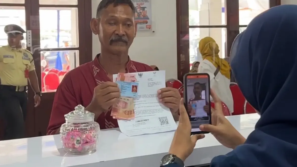 Ilustrasi Penyaluran Bansos PKH dan Sembako. (Foto: Instagram @kemensosri)