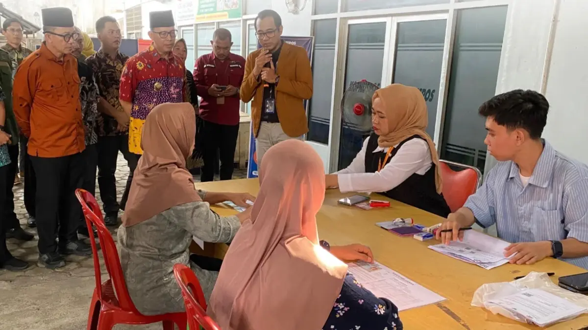 Ilustrasi Penyaluran Bansos PKH dan Sembako (Foto: Instagram @kominfo_oku)