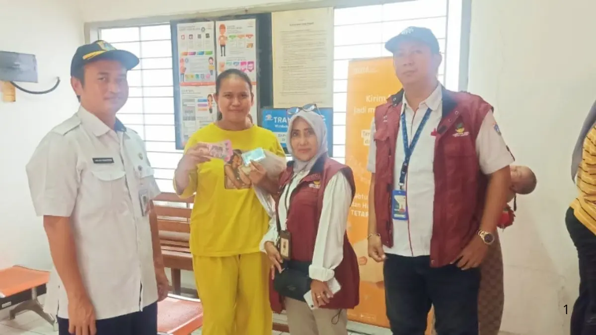 Ilustrasi. Serah terima bansos PKH BPNT. Foto: barat.jakarta.go.id