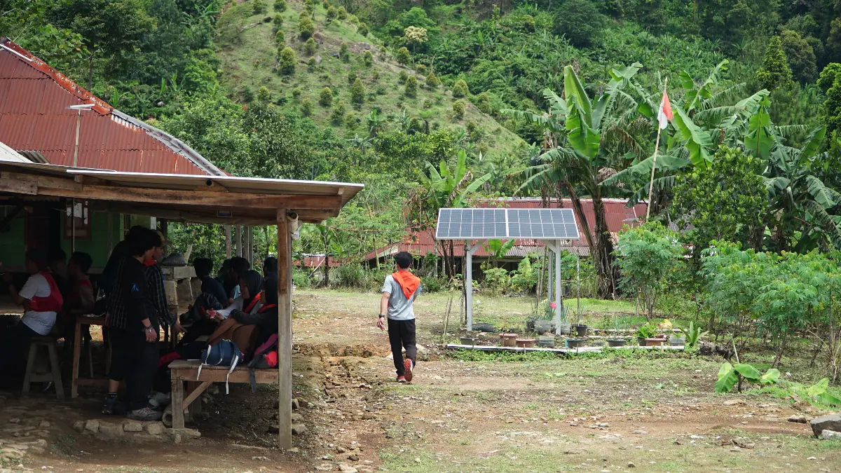 Suasana Kampung Cisadon, Desa Karang Tengah, Kecamatan Babakan Madang, Kabupaten Bogor yang tak lagi memakai kincir air. (Azis/Radar Bogor)