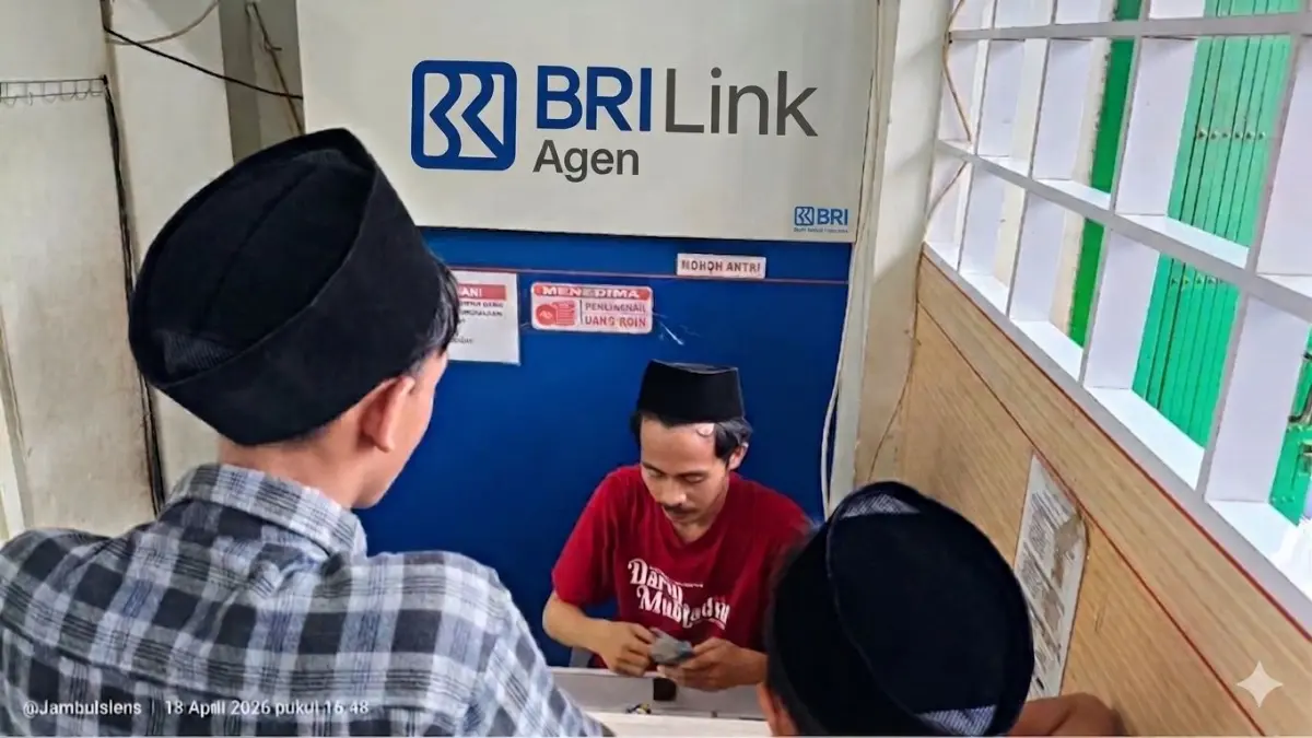 Agen BRILink di Toko Assalam Lirboyo, Kediri, Jawa Timur kini melayani ribuan transaksi. (Dok. BRI)