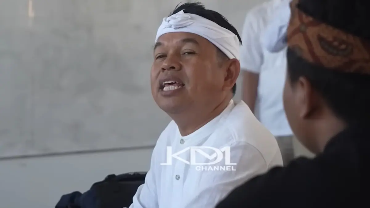 Gubernur Jawa Barat Dedi Mulyadi sebut asal anggaran biaya untuk cat Gedung Sate Kota Bandung