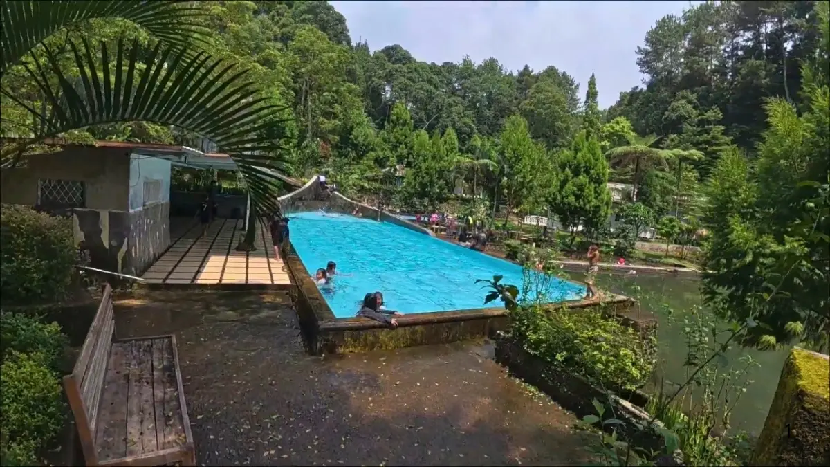 Gok Salada Village, Bogor. (Tangkapan Layar YouTube Hasan Adhyaksa)