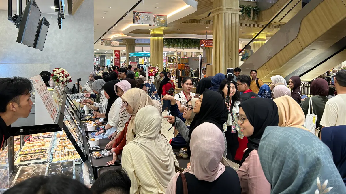 Keramaian pengunjung saat belanja di Yogya Cimanggu Avenue Bogor. Foto: Fauzan/Radar Bogor