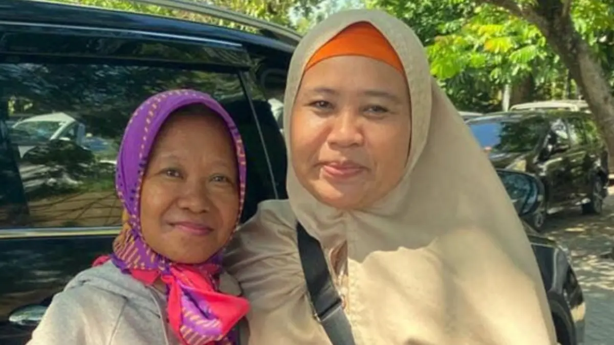 Para ibu yang mengantar anaknya UTBK-SNBT di IPB University. (Foto : IPB)
