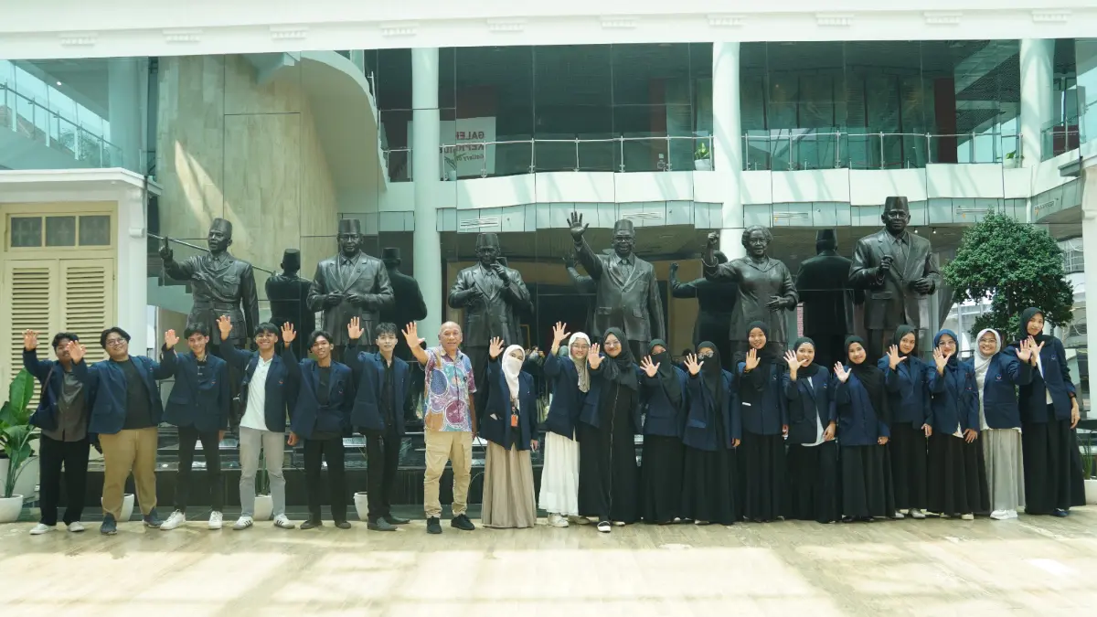 Kunjungi mahasiswa Universitas Tazkia ke Museum Balai Kirti Bogor. Foto: Dok Universitas Tazkia