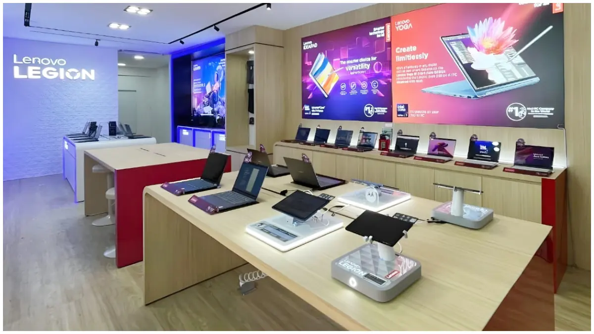 Suasana Gerai Lenovo yang berlokasi di Jalan Raya Pajajaran Kota Bogor.