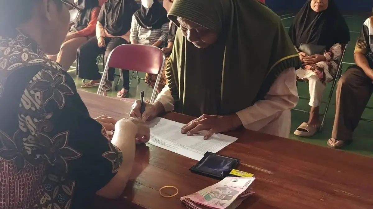 Ilustrasi bansos PKH BPNT tahap 2 cair. Foto: Instagram @desagagaksipat