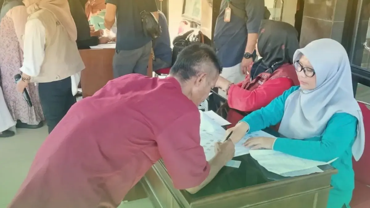 Ilustrasi Penyaluran Bansos PKH dan BPNT. (Foto: Instagram @kec.cibungbulang)