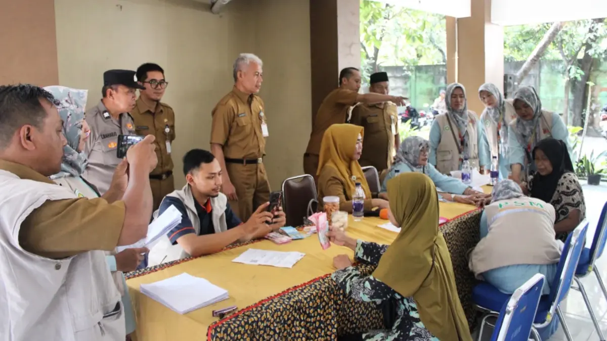 Ilustrasi Penyaluran Bansos PKH dan BPNT. Foto: Instagram @pinangtv