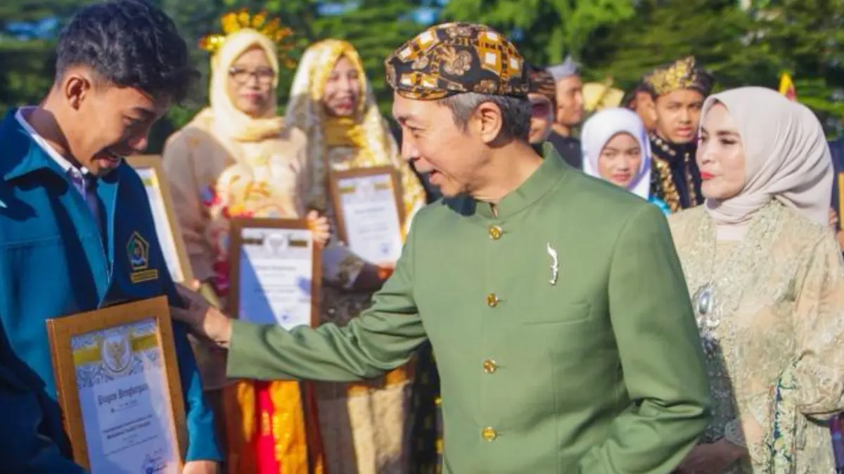 Wali Kota Bogor Dedie A Rachim hadir pada peringatan&nbsp;Hari Pendidikan Nasional (Hardiknas)&nbsp;di Lapangan Sempur Sabtu, 2 Mei 2026. (Dok. Pemkot Bogor)
