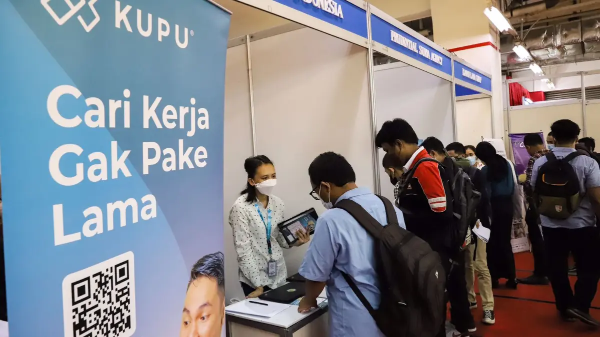 Ilustrasi. Job fair diserbu para pencari kerja. Jumlah pengangguran di Indonesia disebut BPS menurun. Foto: Laman Pemerintah Jakarta Pusat