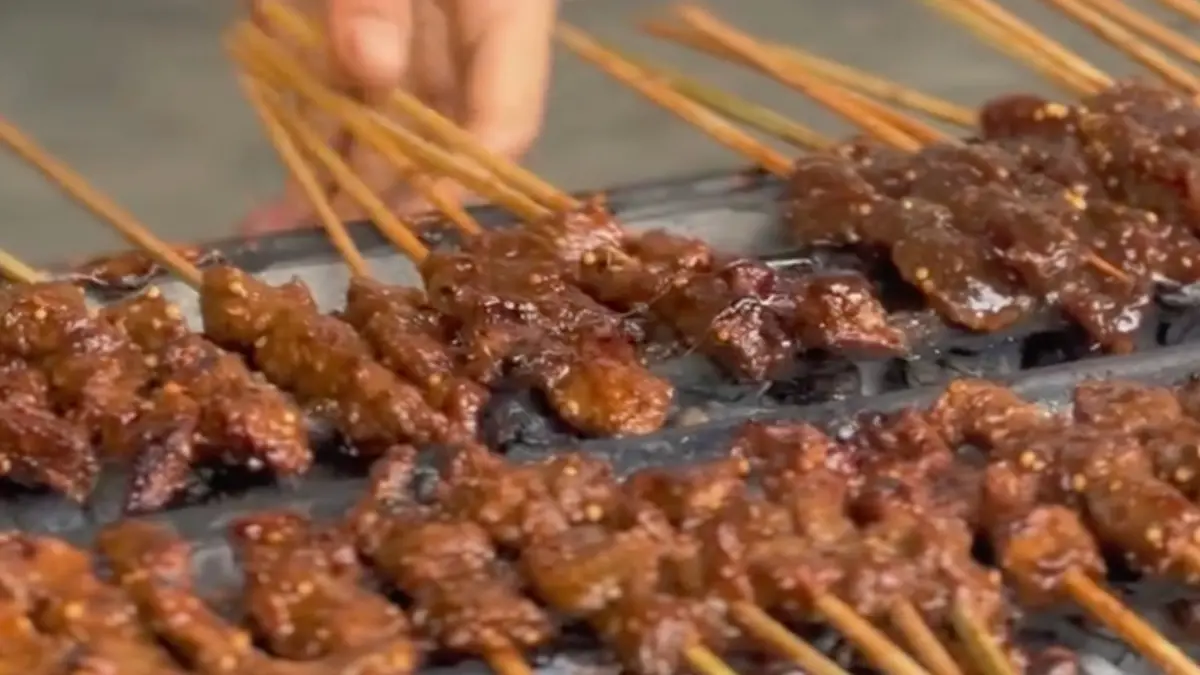 Sate Maranggi Sindanglaya kini lebih dekat dari Bogor, buka di Kota Wisata Cibubur. Foto: Instagram