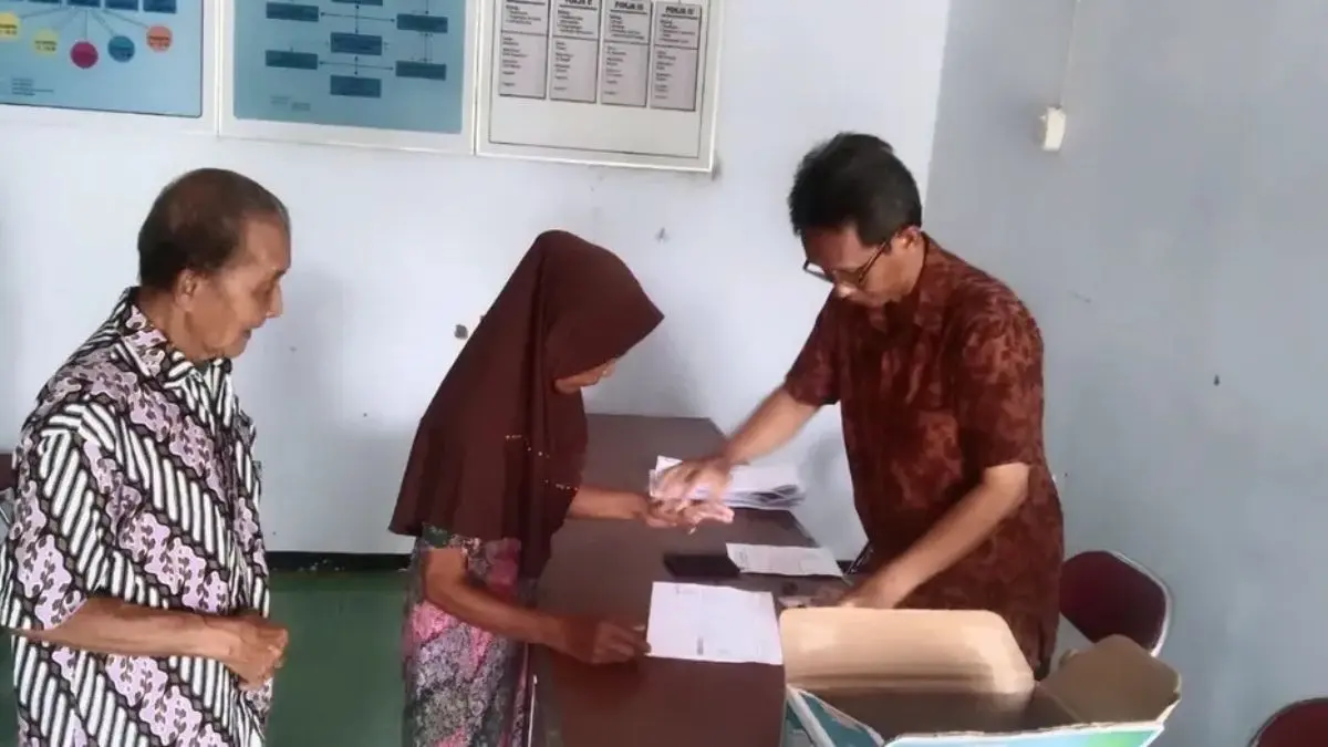 Ilustrasi pencairan bansos PKH BPNT tahap 2. (Foto: Instagram @desagagaksipat)