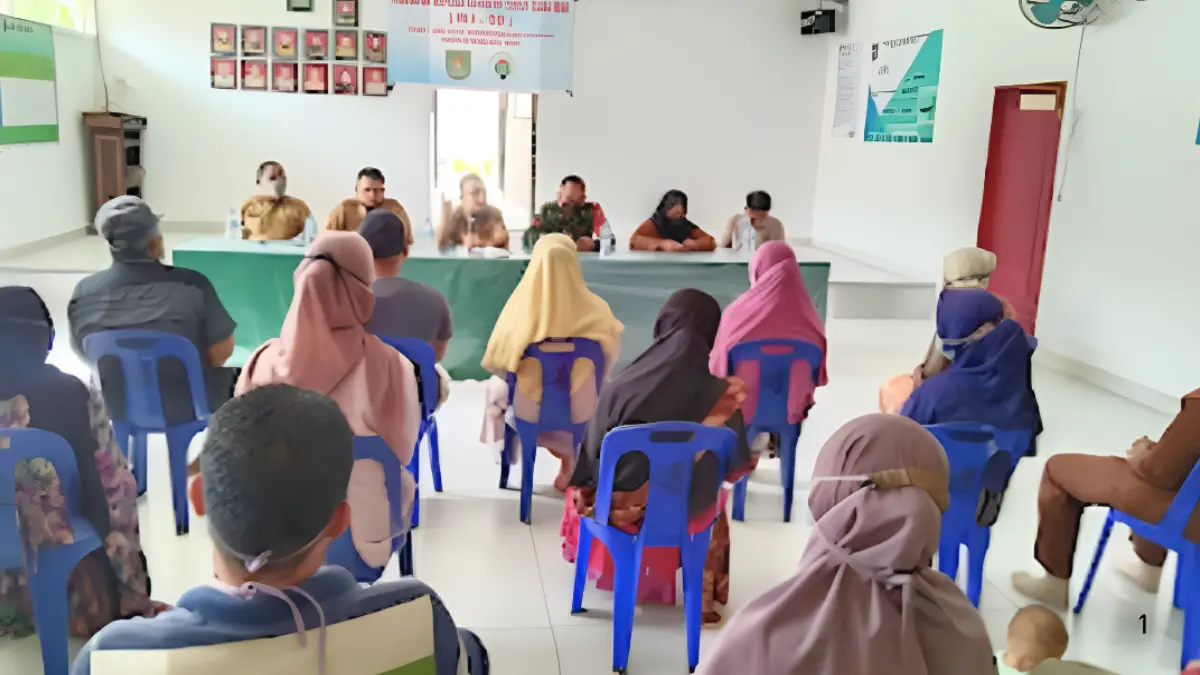 Ilustrasi penerima bansos mendapatkan pengarahan terkait mekanisme penggunaan bantuan. (Foto: kecaekkuasan.asahankab.go.id)