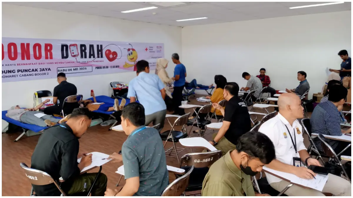 Suasana kegiatan donor darah di kantor Indomaret Cabang Bogor 2 pada Rabu, 6 Mei 2026