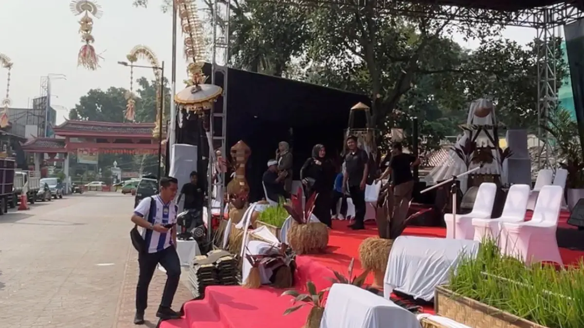 Suasana Jalan Suryakencana, Kota Bogor menjelang pelaksanaan Kirab Mahkota Binokasih, Jumat, 8 Mei 2026. (Aziz/Radar Bogor)