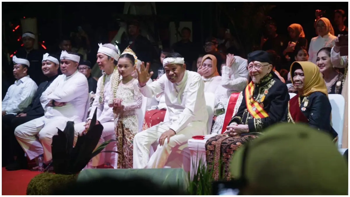 Gubernur Jawa Barat Dedi Mulyadi di Kirab Kebudayaan Kota Bogor. (Foto : Sofyansyah/Radar Bogor)