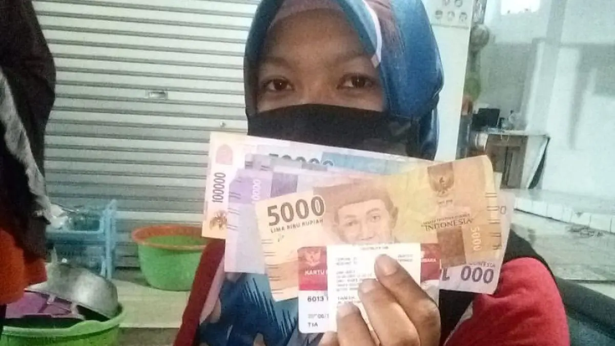 Ilustrasi pencairan bansos PKH tahap 2 untuk KPM. Foto: Instagram @pkhkabtasikmalaya
