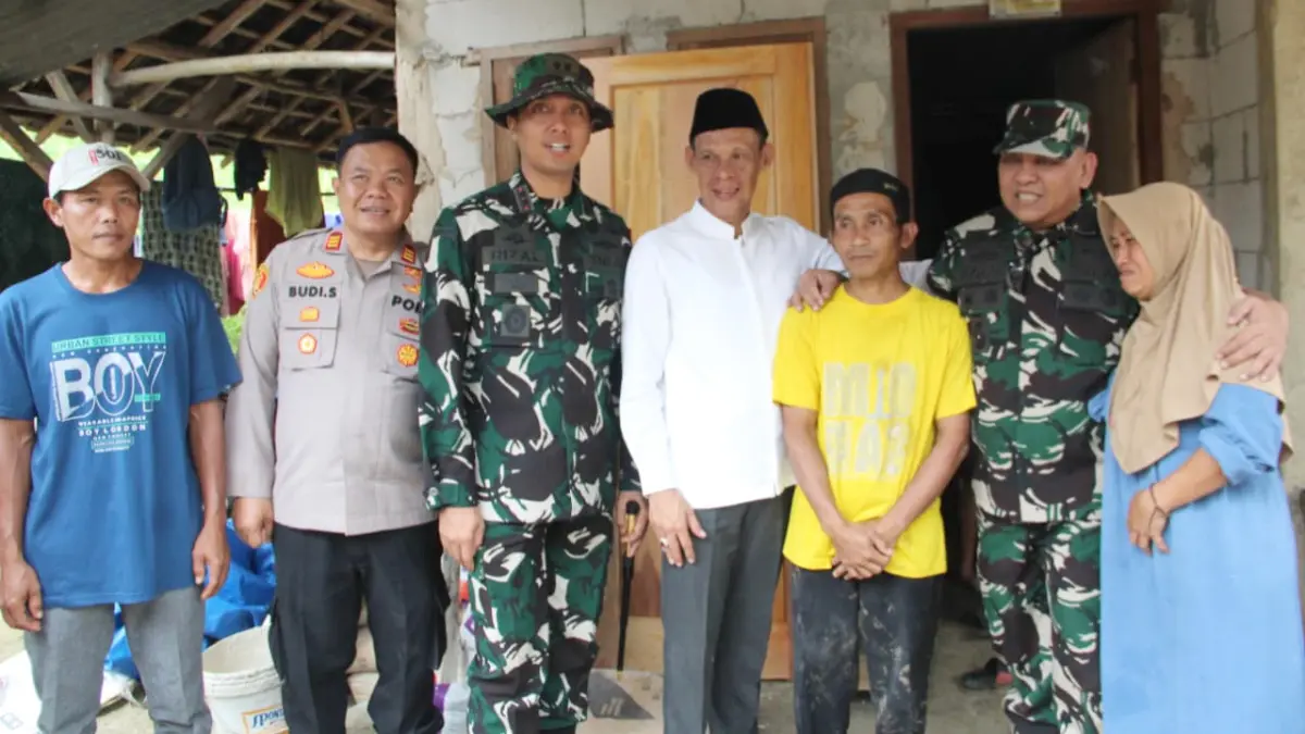 Wakil Bupati Bogor Ade Ruhandi Jaro Ade hadir dalam kegiatan Tim Pengawasan dan Evaluasi (Wasev) TNI Manunggal Membangun Desa (TMMD) ke-128 di Kecamatan Cigudeg. (Dok. Diskominfo Kabupaten Bogor)