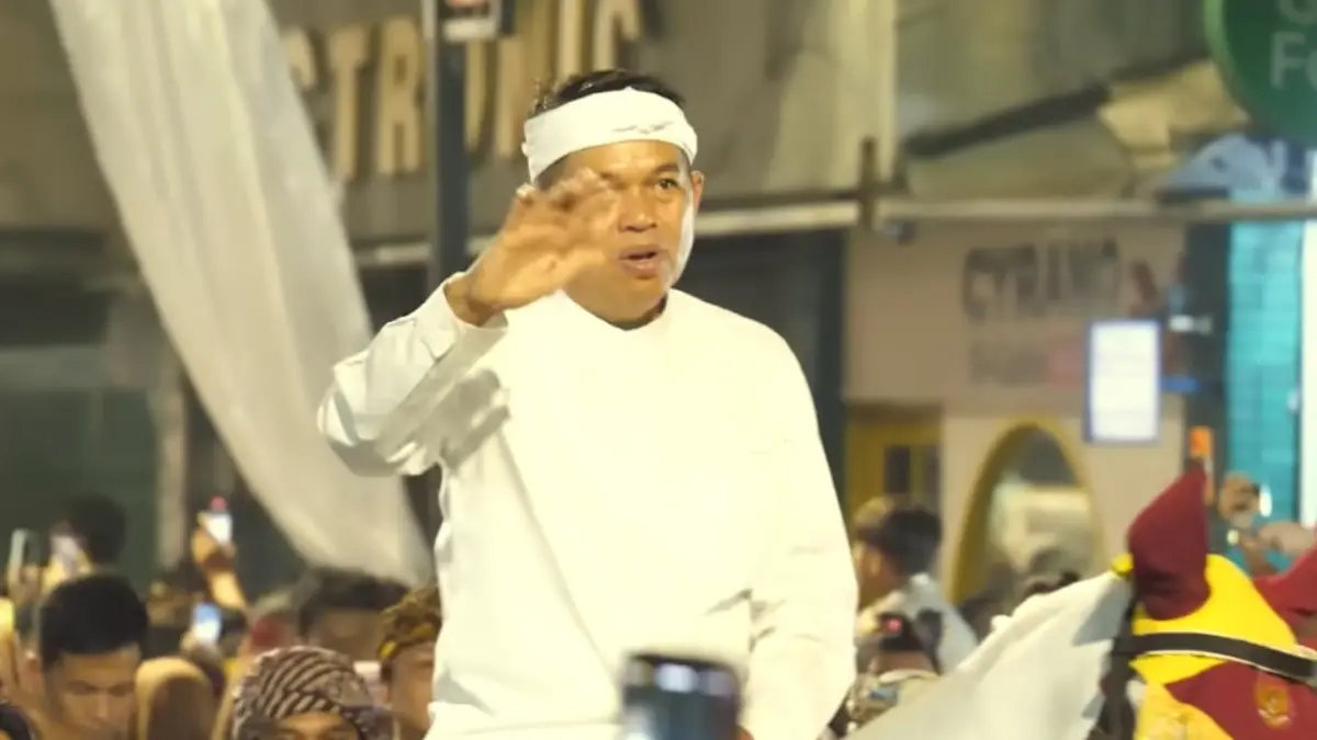 Gubernur Jawa Barat, Dedi Mulyadi saat di kawasan lawasang Suryakancana, Kota Bogor.