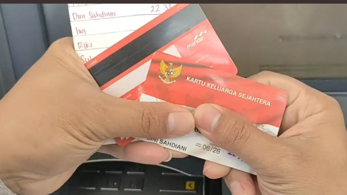 ilustrasi kartu KKS untuk mengecek saldo bansos tahap 2. (Foto: YouTube Arfan Saputra Channel)
