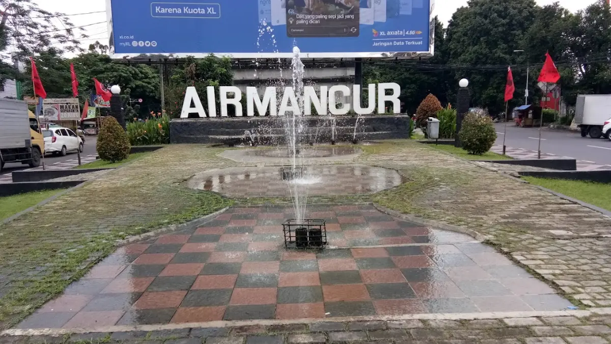Ilustrasi. Kawasan Air Mancur dikeluhkan akibat sering ditemukannya manusia silver yang meresahkan warga Kota Bogor. Foto: Google Riview