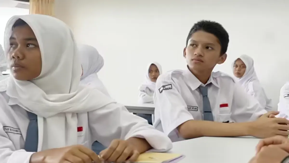 Ilustrasi siswa penerima bansos PIP 2026. (Foto: Youtube Kemensos RI)