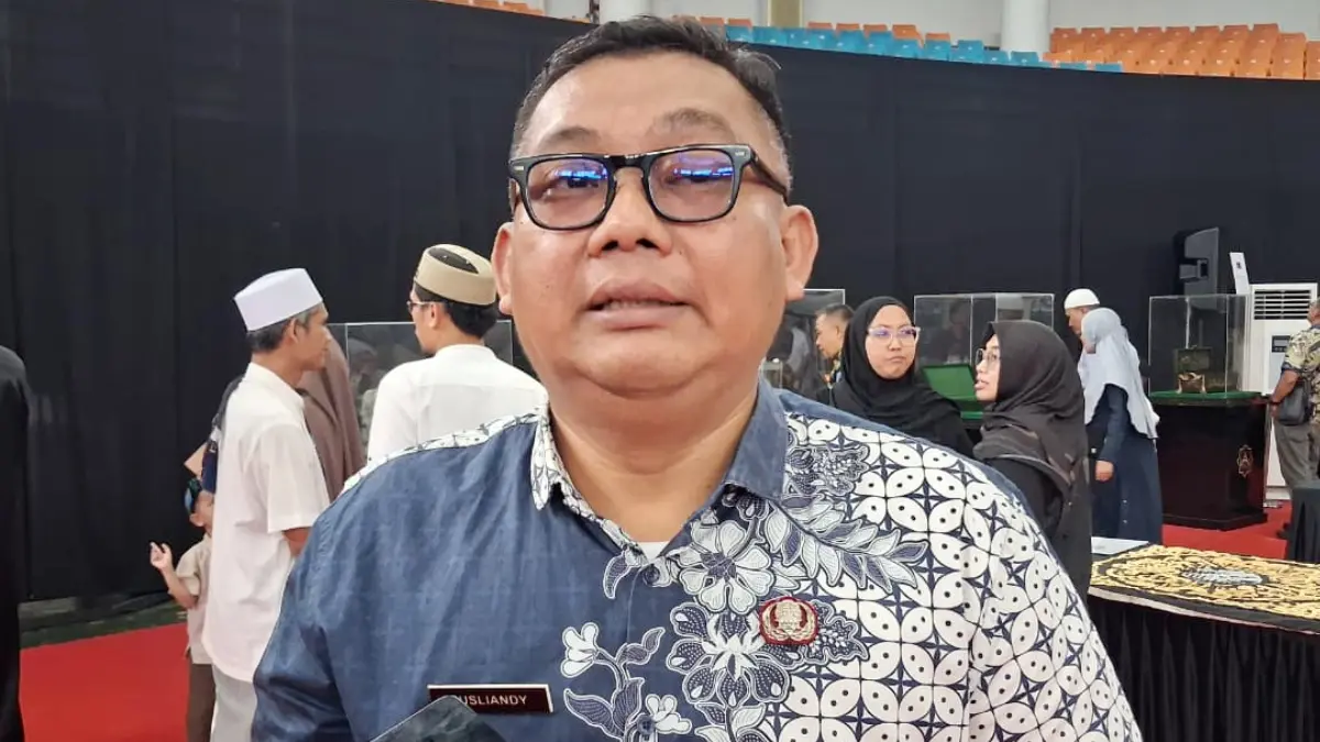 Kepala Dinas Pendidikan (Disdik) Kabupaten Bogor, Rusliandy saat menyampaikan keterangan. (Muhammad Ali/Radar Bogor)