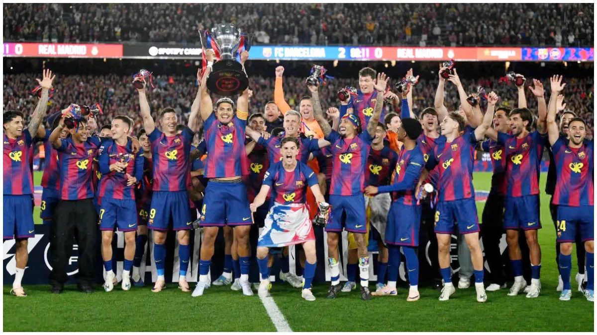 Selebrasi pemain Barcelona usai mengalahkan Real Madrid 2-0 dan memastikan diri jadi juara La Liga 2025-2026.