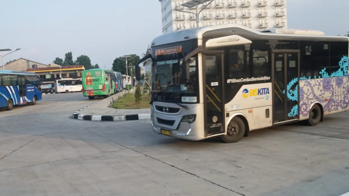 BisKita Trans Pakuan saat berada di Terminal Bubulak Kota Bogor.(Sofiansyah/Radar Bogor)