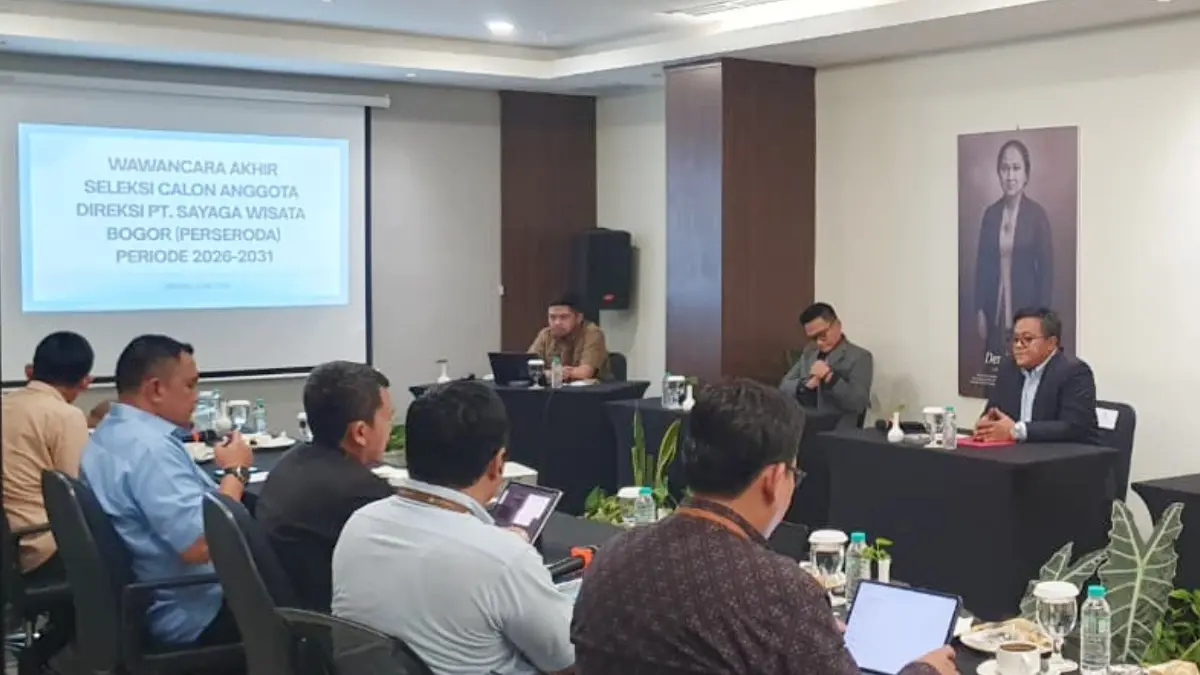 Bupati Bogor Rudy Susmanto saat menghadiri prosesi wawancara calon direksi PT Sayaga Wisata. (Hendi Novian/Radar Bogor)