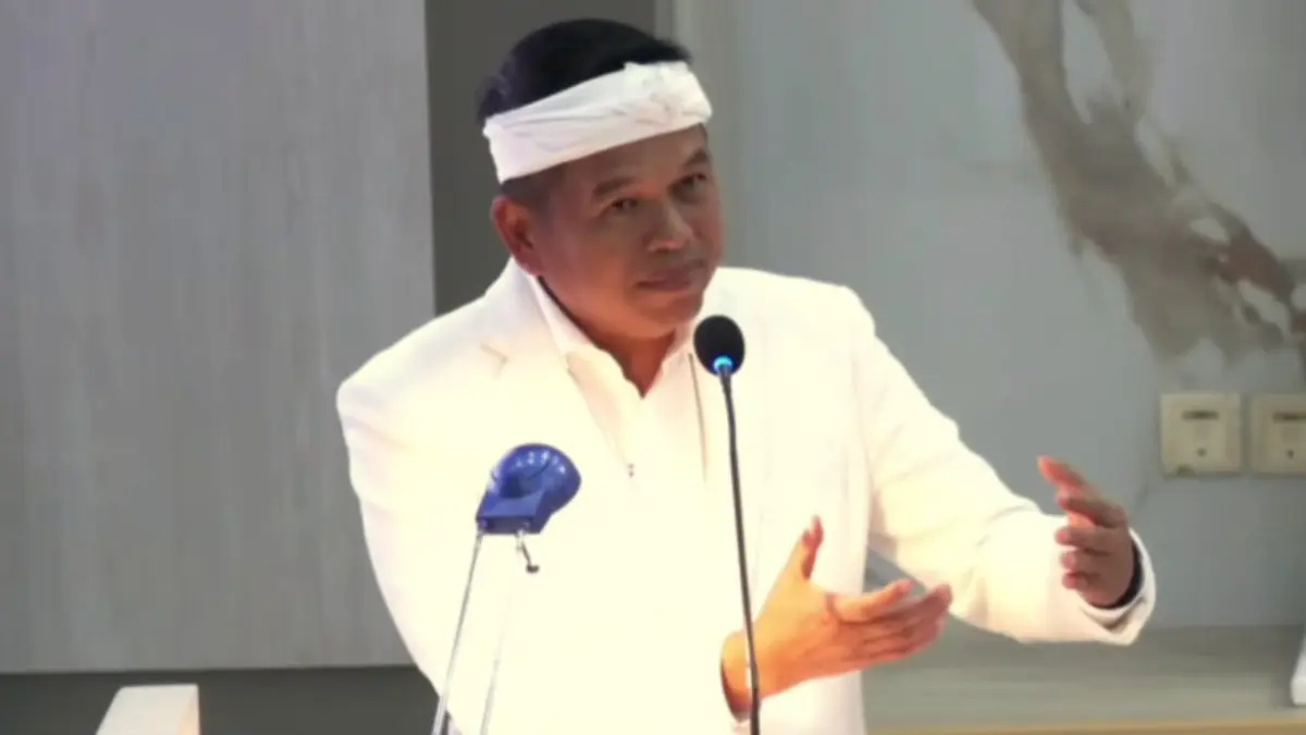Gubernur Jawa Barat, Dedi Mulyadi menjelaskan skema bayar oksigen dan air bersih. (Foto : DPRD Jawa Barat)