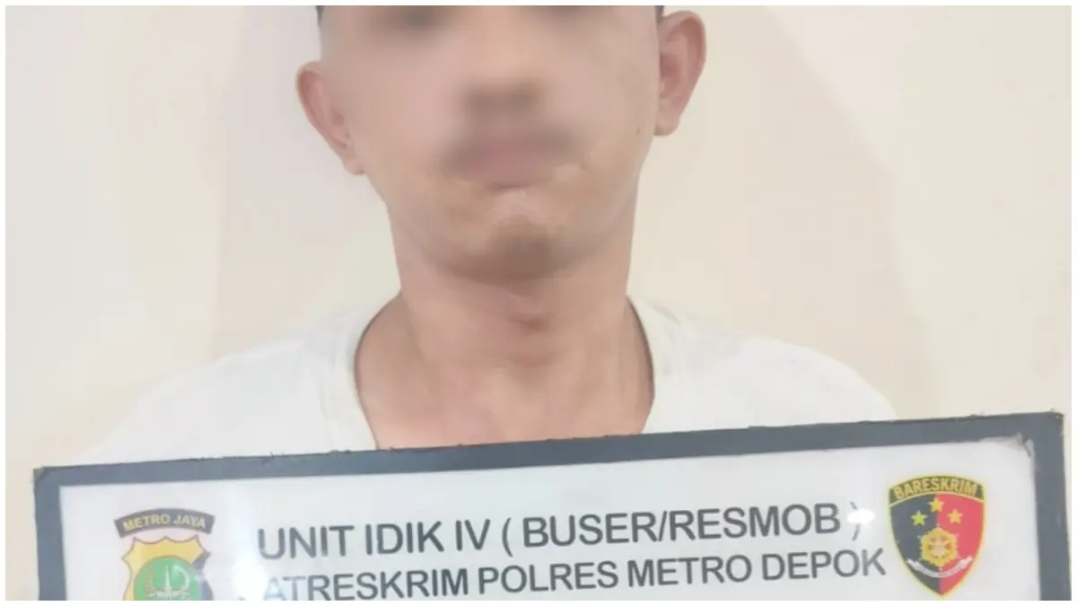 Terduga pelaku penggelapan motor di Kota Depok. (Foto : Kasi Humas Polres Metro Depok for Radar Bogor)
