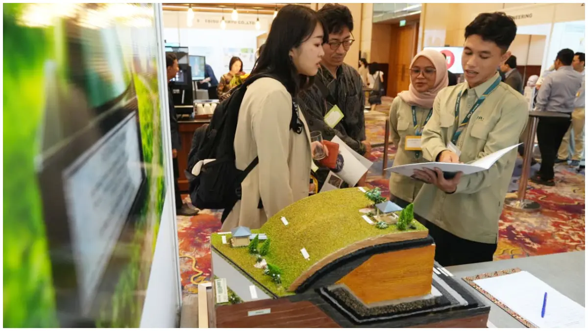 Stand PPLI di lokasi kegiatan The 2nd Indonesia-Japan Environment Week di The Ritz-Carlton Jakarta, Senin 11 Mei 2026.