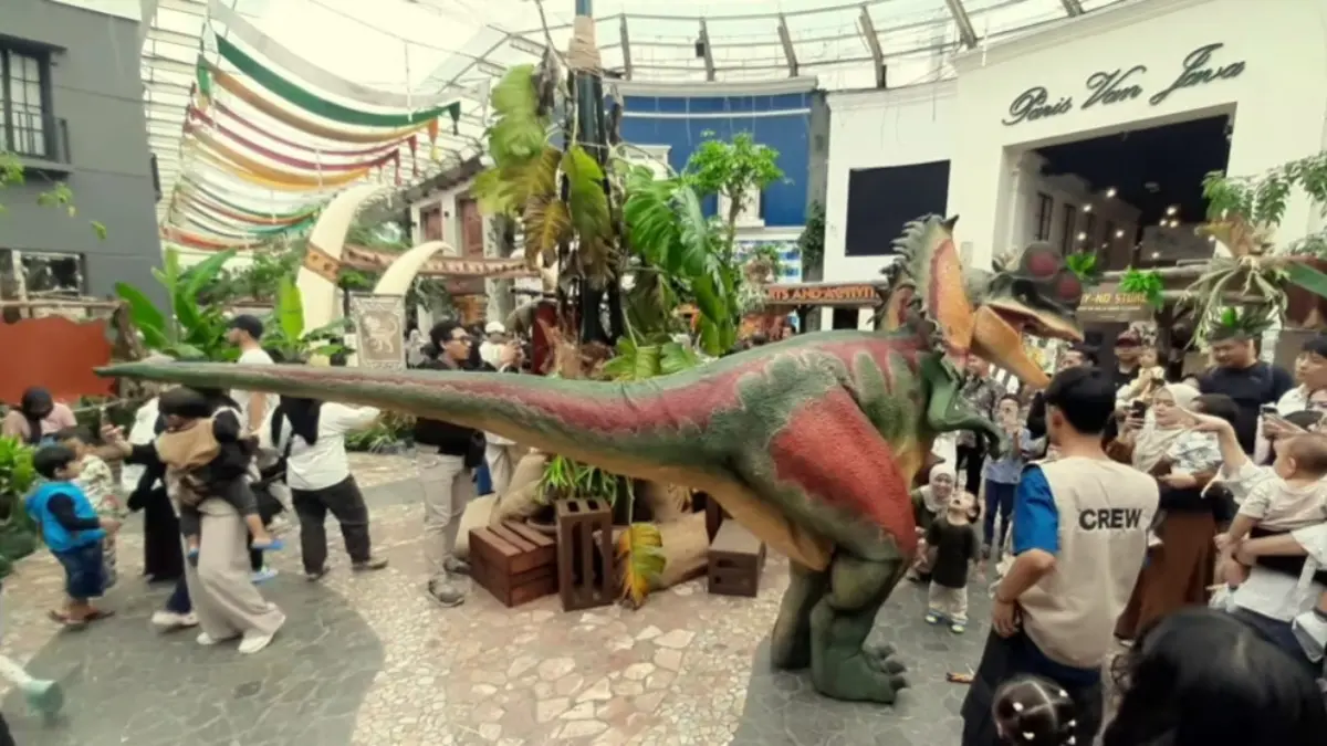 Paris Van Java jadi salah satu rekomendasi mall di Kota Bandung.