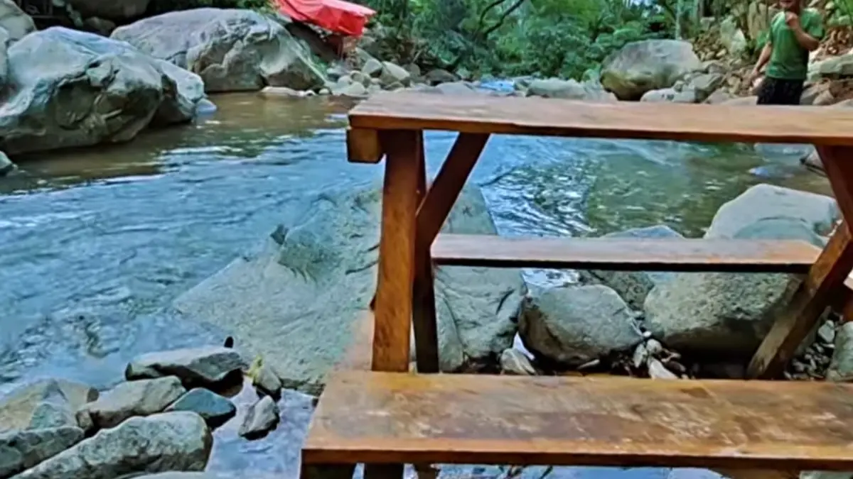 wisata air Leuwi Jambu. (Foto: YouTube Plesiran asik)