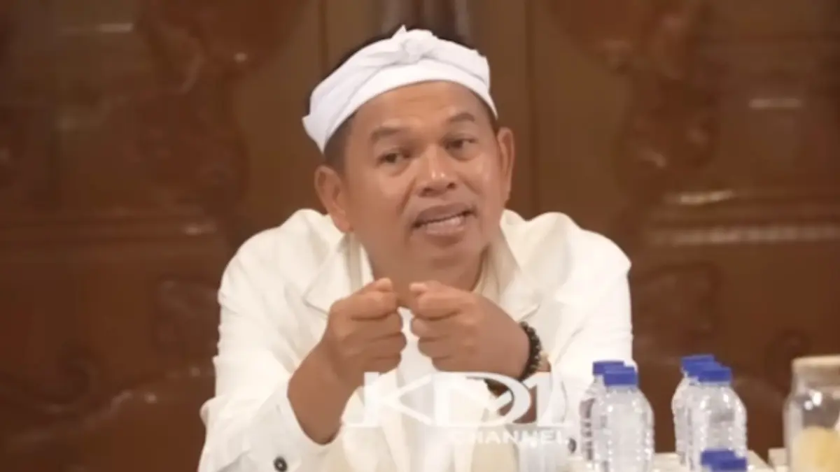Gubernur Jawa Barat Dedi Mulyadi menyampaikan terkait program pemasangan listrik di Jawa Barat. (YouTube Kang Dedi Mulyadi Channel)