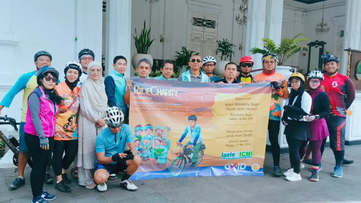 Pelepasan peserta kegiatan bersepeda amal bertajuk Ride Charity di Kota Bogor. (Fikri/Radar Bogor)