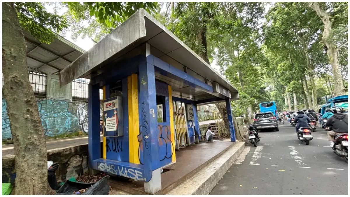 Salah satu kondisi Halten Biskita Transpakuan yang ada di Jalan Ahmad Yani Kota Bogor. (Foto : Fauzan/Radar Bogor)