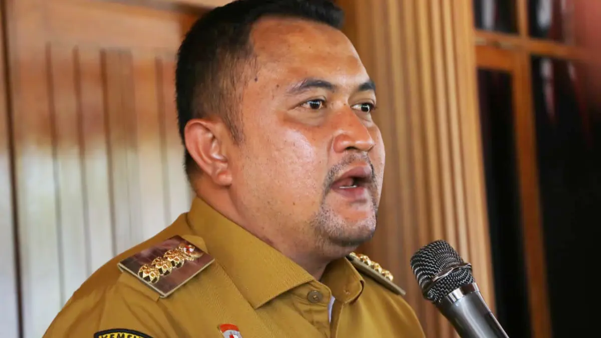Bupati Bogor Rudy Susmanto saat menyampaikan keterangan. (Hendi Novian/Radar Bogor)