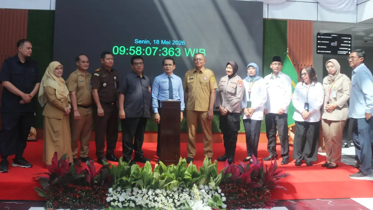 DPMTSP Kabupaten Bogor meresmikan program layanan 100 jam nonstop dalam meriahkan HJB Bogor ke-544.(Dok. Diskominfo Kabupaten Bogor)
