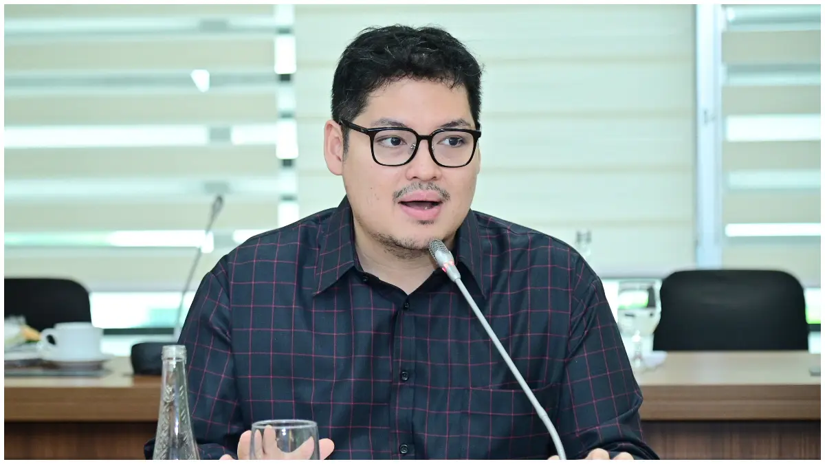  Anggota Komisi IX DPR RI Ravindra Airlangga. Ia mememinta Pemerintah memperketat pengawasan terhadap Hantavirus. 